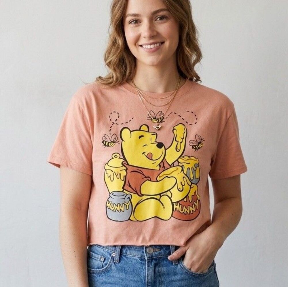 Disney Winnie the Pooh Cropped Graphic T-Shirt Peach Pink Medium Honey Pots Bees